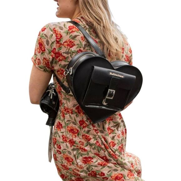 Dr. Martens Black Leather Heart Shaped Convertible Bag Backpack EXCELLENT! - Picture 3 of 16